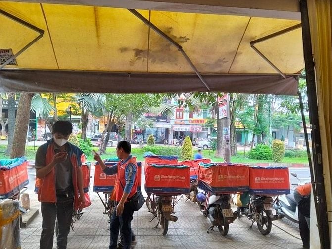 ĐỒNG XOÀI TUYỂN NHÂN VIÊN GIAO HÀNG XE MÁY - CHẠY TUYẾN CỐ ĐỊNH
