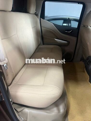 Nissan Navara 2017, số tự động