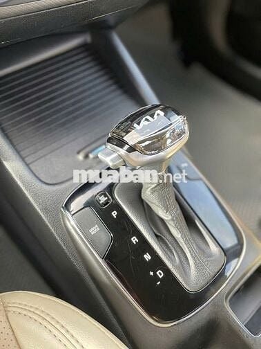 Kia Cerato 2016, cửa sổ trời