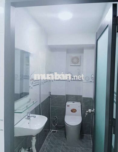 Nhà cho thuê NC... CC căn hộ CXTĐ. Lô Chữ. Lầu 1. Đường Thanh Đa, P.27