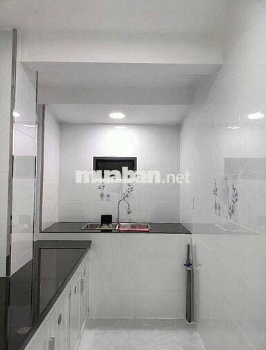 Nhà cho thuê NC... CC căn hộ CXTĐ. Lô Chữ. Lầu 1. Đường Thanh Đa, P.27