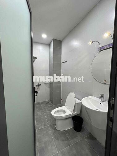 Nhà Mới Sạch Đẹp DT 250m2 1Trệt 3Lầu 5Pn 5Wc Hẻm Xe Tải Ngã Tư Ga
