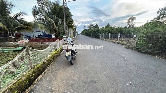 Đất ngộp sài gòn 2400m2 giá 550tr bao sổ