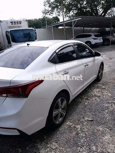 Acent AT đặc biệt 2018 - 100000 km