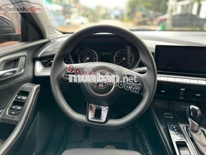 MG 5 Standard 1.5 AT 2025