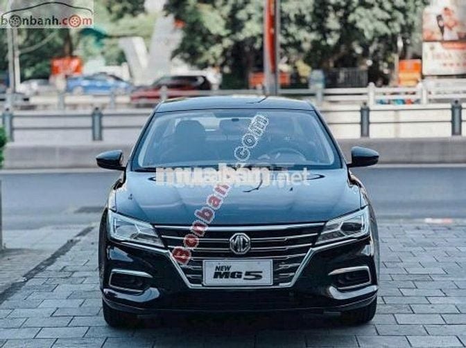 MG 5 1.5 MT 2025