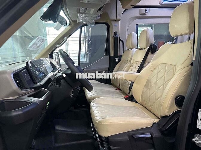 Ford Transit Limousine 10S mới 100% sẵn giao ngay