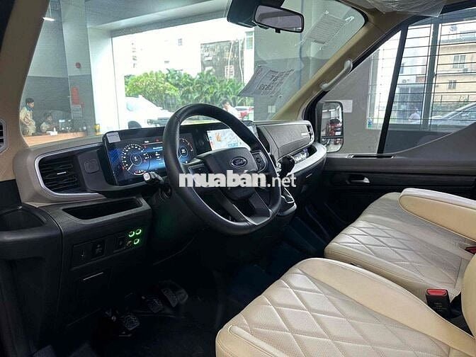 Ford Transit Limousine 10S mới 100% sẵn giao ngay