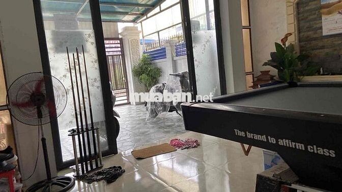 tôi chính chủ cần bán nhà 4,5 tầng đang kinh doanh quán nét , bi a