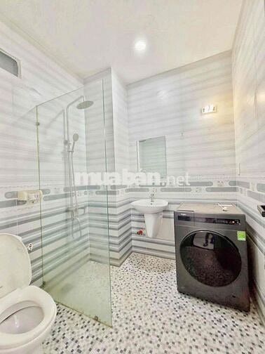 CĂN HỘ CÓ CỬA SỔ THOÁNG MÁT CÓ MÁY GIẶT RIÊNG NGAY TÂN BÌNH