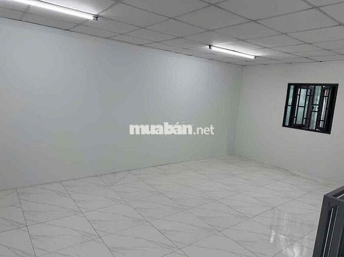 Cho thuê nhà tiền chế đối diện bến xe trung tâm ĐN - Nguyễn Thái Bình