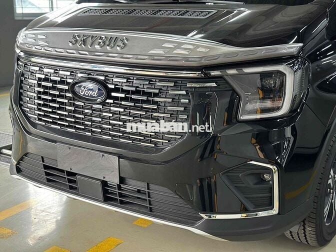 Ford Transit Limousine 10S mới 100% sẵn giao ngay