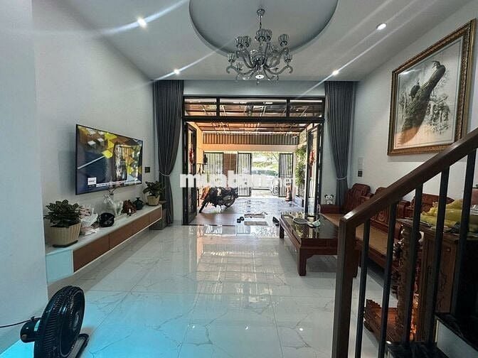 CHO THUÊ NHÀ 3 TẦNG MT HOÀ PHÚ , 3 PN ,FULL NỘI THẤT