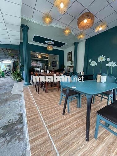Gấp  sang quán ăn góc 2MT  trung tâm TDM. 8x25m. nở hậu , có gác