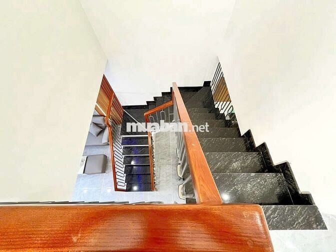 Nhà đẹp vị trí đẹp, thông tin thật , pháp lý chuẩn