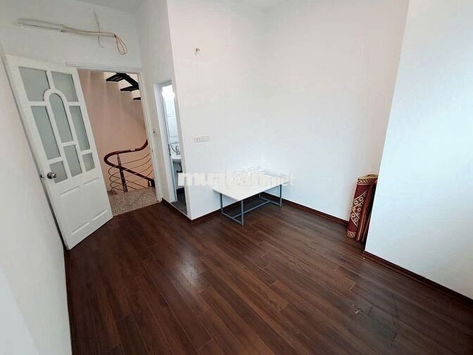 6.35 TỶ-25/28M2- 5 TẦNG NGÕ NÔNG-BẠCH MAI-CHÙA LIÊN PHÁI