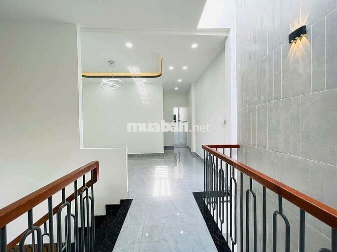 Nhà đẹp vị trí đẹp, thông tin thật , pháp lý chuẩn