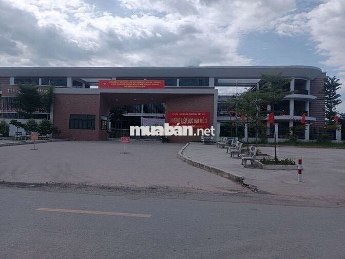 Bán Nhà Quang Tiến – 5 Tầng – 42m² – Giá 7,2 Tỷ Bán Nhà Quang Tiến – 5 Tầng – 42m² – Giá 7,2 Tỷ