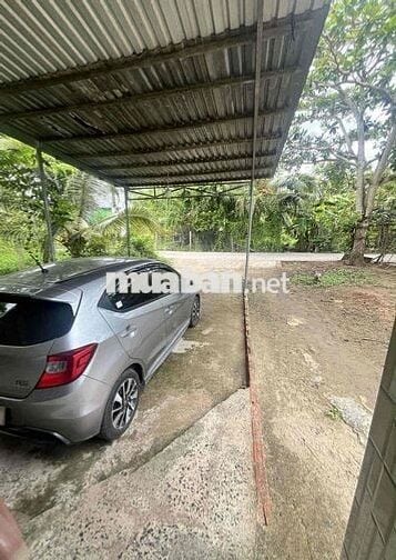 nhà vườn lộ xe hơi xung quanh đầy đủ tiện ích bán kính 3Km, an ninh