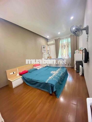 Bán nhà tập thể Vĩnh Phúc, căn góc 2 thoáng 90m 3 ngủ, full NT