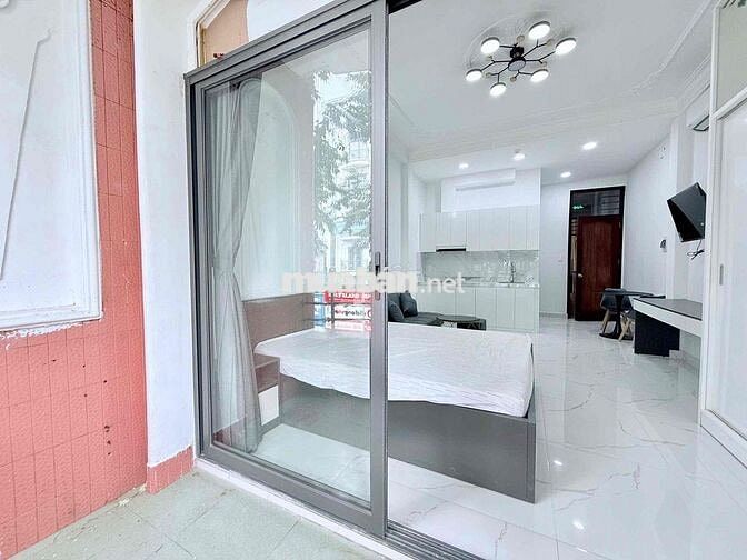 🌸 CH Ban Công Cao Cấp ngay trung tâm Quận 4, Trống sẵn ở liền