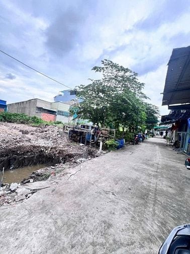 2 lô sổ mới ngay chợ thạnh xuân, DT: 4 x20 SHR  giá tốt 3.3 tỷ