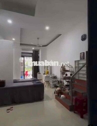 CHO THUÊ  MẶT TIỀN tầng 1 riêng biệt đường NGUYỄN SÁNG