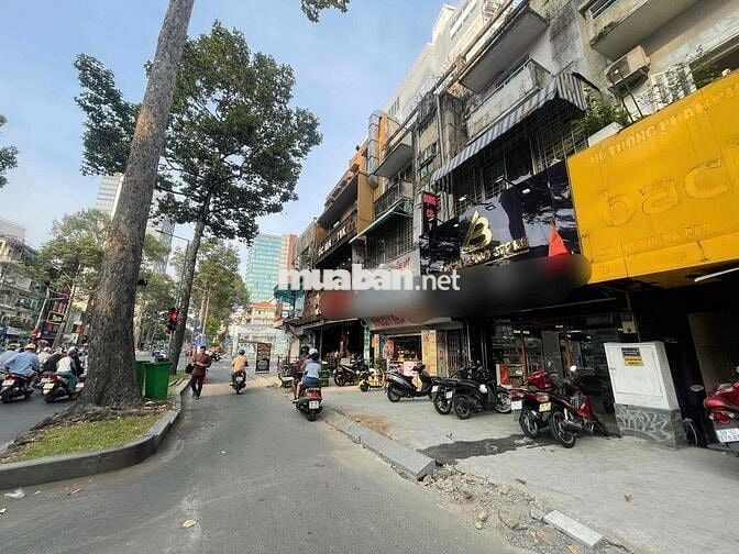 Cho thuê nhà MT Trần Hưng Đạo, Quận 1 – Vị trí đẹp, bảng hiệu 6m