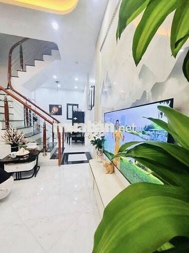 NHÀ ĐẸP HOÀNG MAI, TẶNG FULL NỘI THẤT, SỔ NỞ HẬU