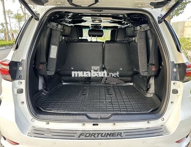 Toyota Fortuner 2023 Legender 2.4L 4x2 AT 29000 km