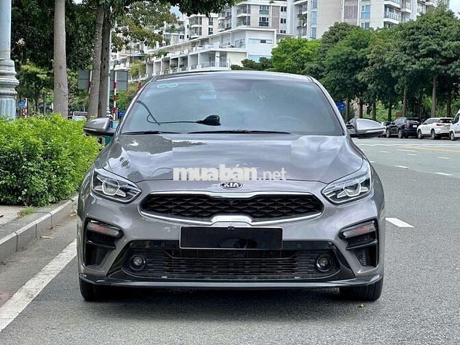 KIA CERATO 2.0 PREMIUM- 15000 km