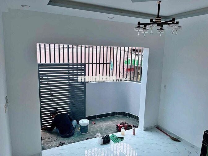 🔥 HÀNG HIẾM Q7 - Nhà đẹp 1 lầu, có ban công, gần UFM giá chỉ 8tr/tháng