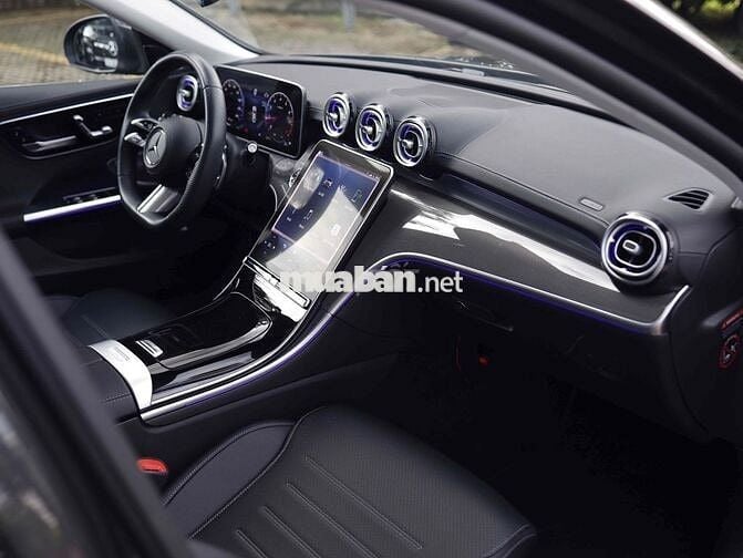 C300 AMG bản V1 đầy đủ option xe Sếp Tổng đi