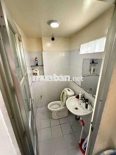 Nhà Kênh Nước Đen, Giáp Tân Phú, 5x6m, 2 Tầng, 2 PN, Giá hơn 3 tỷ xíu
