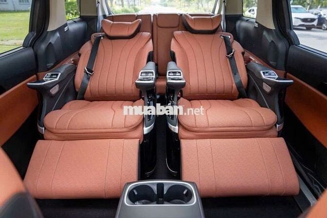 KIA CARNIVAL HYDRID BẢN GHẾ THƯƠNG GIA 2025