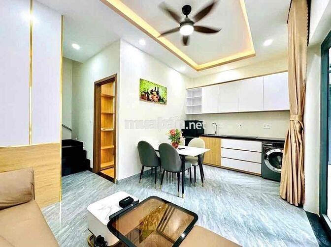 BÁN NHÀ CÁCH MẠNG THÁNG 8 NỞ HẬU - GẦN 35m2 - BTCT - NHỈNH 5 TỶ