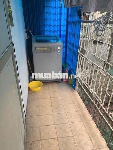 Bán căn tập thể phố Bạch Mai 110m2 sổ đỏ tầng 3 Hồng Mai 3 ngủ 2 vs.