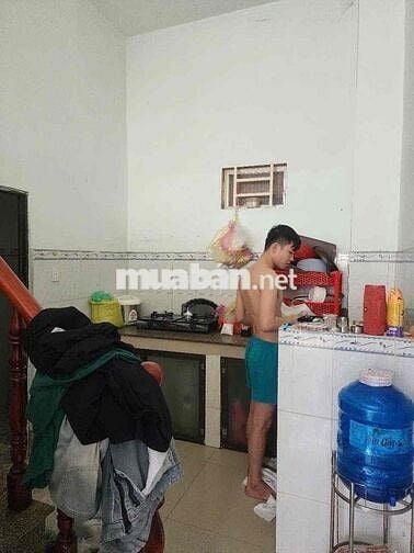 Cho thuê nhà 4x10 1tret 1 lầu giá 4,5tr