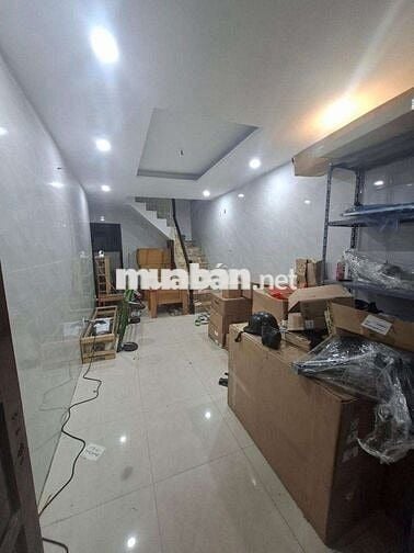 NGÕ NÔNG , GẦN CHỢ VÀ CÁC BV LỚN . AN NINH TỐT