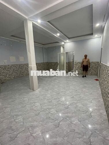 cho thuê nguyên căn góc ngã 3 hậu giang q6 . giá 26 tr