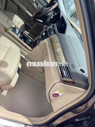 Mercedes Benz E Class 2010 E300 - 123456 km