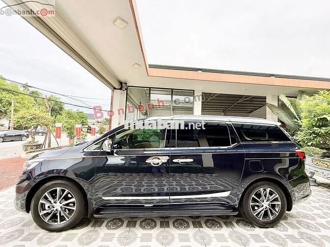 Kia Sedona 2.2 DAT Luxury 2020 - 735 Triệu