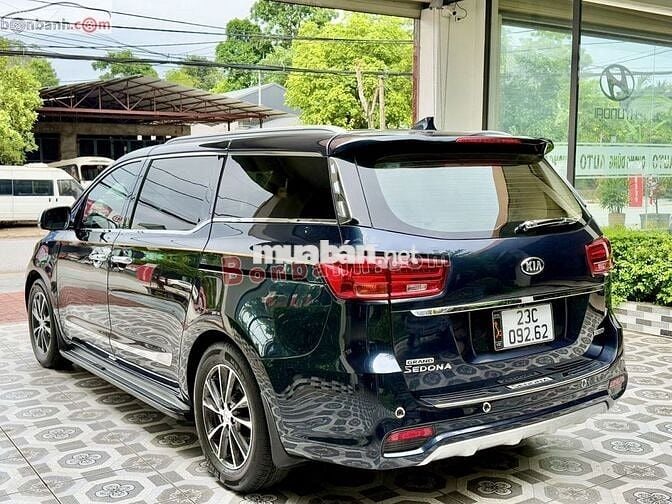 Kia Sedona 2.2 DAT Luxury 2020 - 735 Triệu