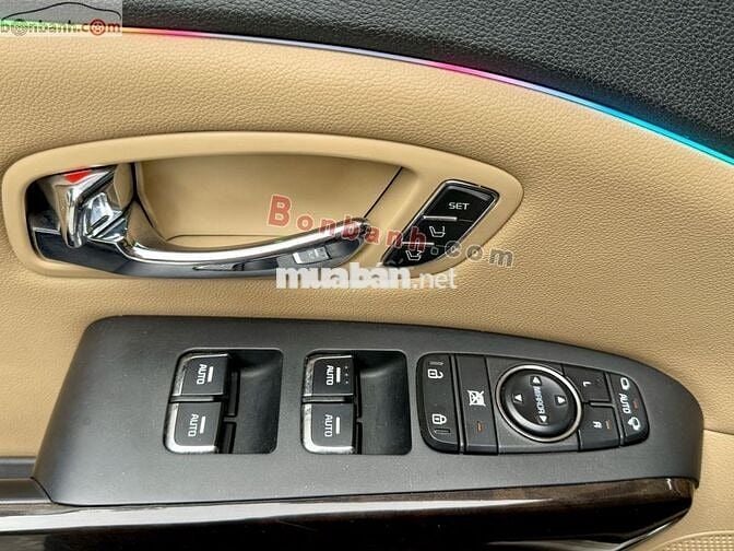 Kia Sedona 2.2 DAT Luxury 2020 - 735 Triệu