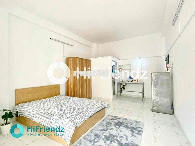 10p qua Q5 Studio Bancol full nội thất thang máy ở 3 đến 4 người vô tu