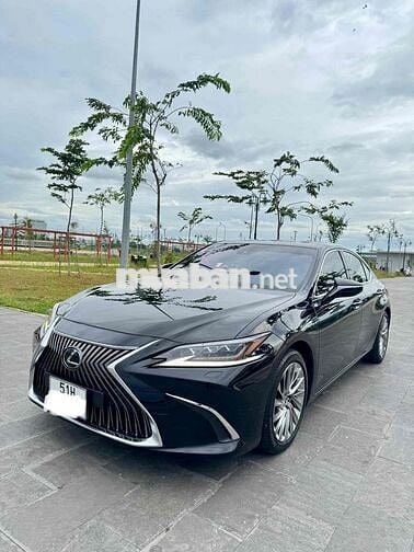 Lexus ES 2020 250 - 27600 km