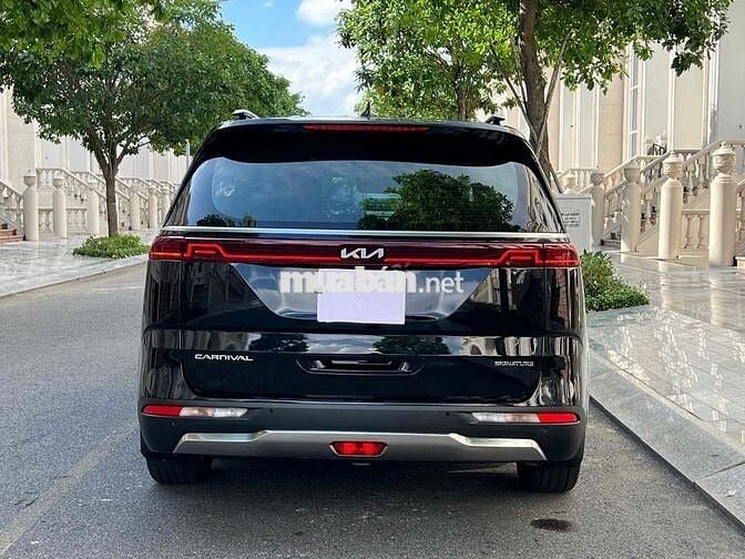 Kia Carnival 2022 2.2D Signature 7 ghế