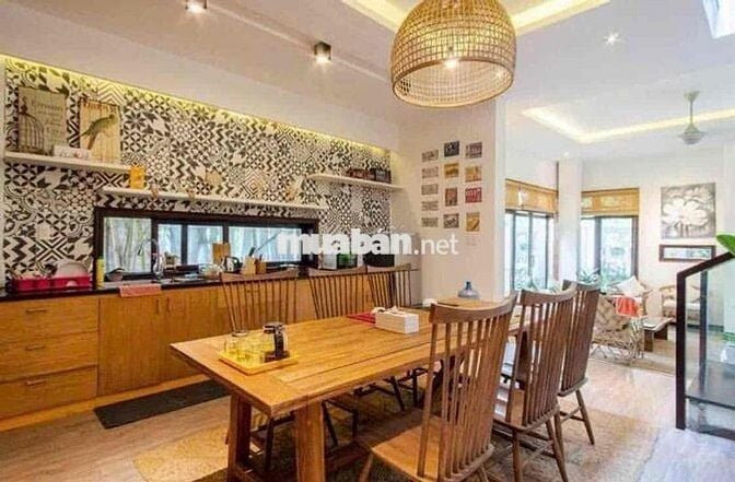 cho thuê nhà 2 tầng 4pn mặt tiền lý văn tố