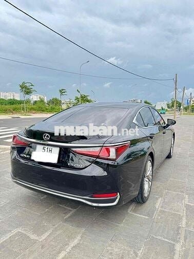 Lexus ES 2020 250 - 27600 km