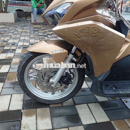 Xe tay ga Honda Air Blade Vàng đồng 2023